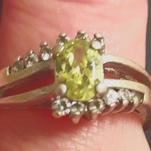 Real diamond & Peridot green birthstone ring